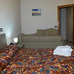 Max Relax Guest house Naples
