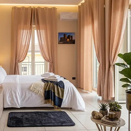 Guest house Max Relax - - Vicino Stazione Centro Storico