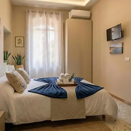 Max Relax - - Vicino Stazione Centro Storico Guest house Naples